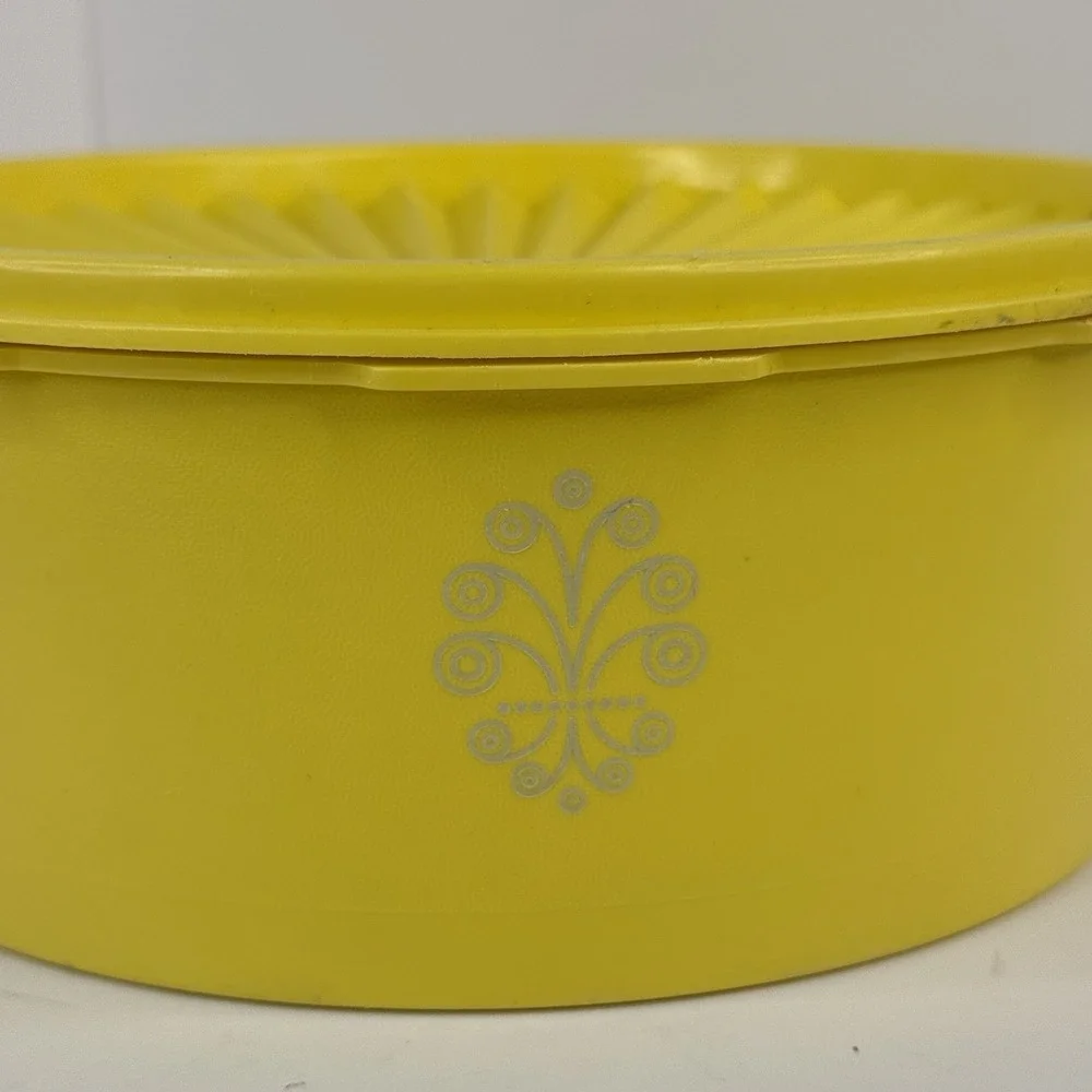 vintage Tupperware Servalier food storage canister 1970s Daffodil/harvest
